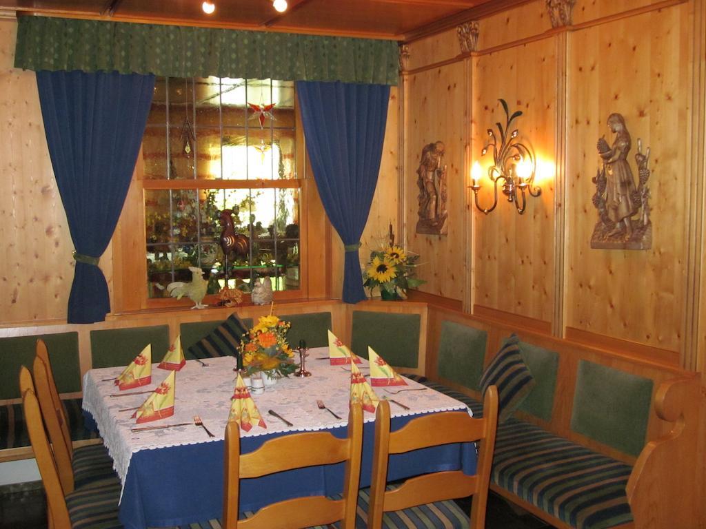 Gasthof Rodachtal Mit Gaestehaus Katharina Schwarzenbach am Wald Exterior foto