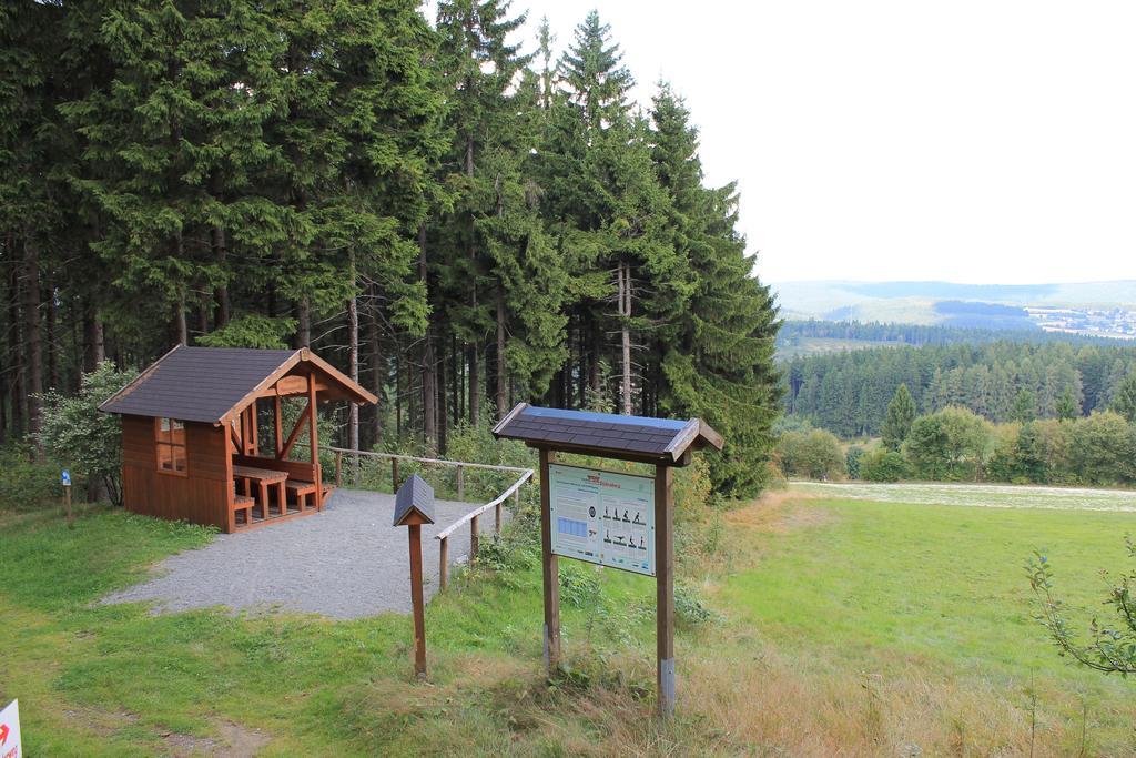 Gasthof Rodachtal Mit Gaestehaus Katharina Schwarzenbach am Wald Exterior foto